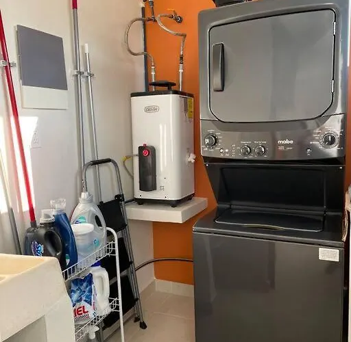 Villa Hermosa Casa De 3 Pisos En De Lujo *